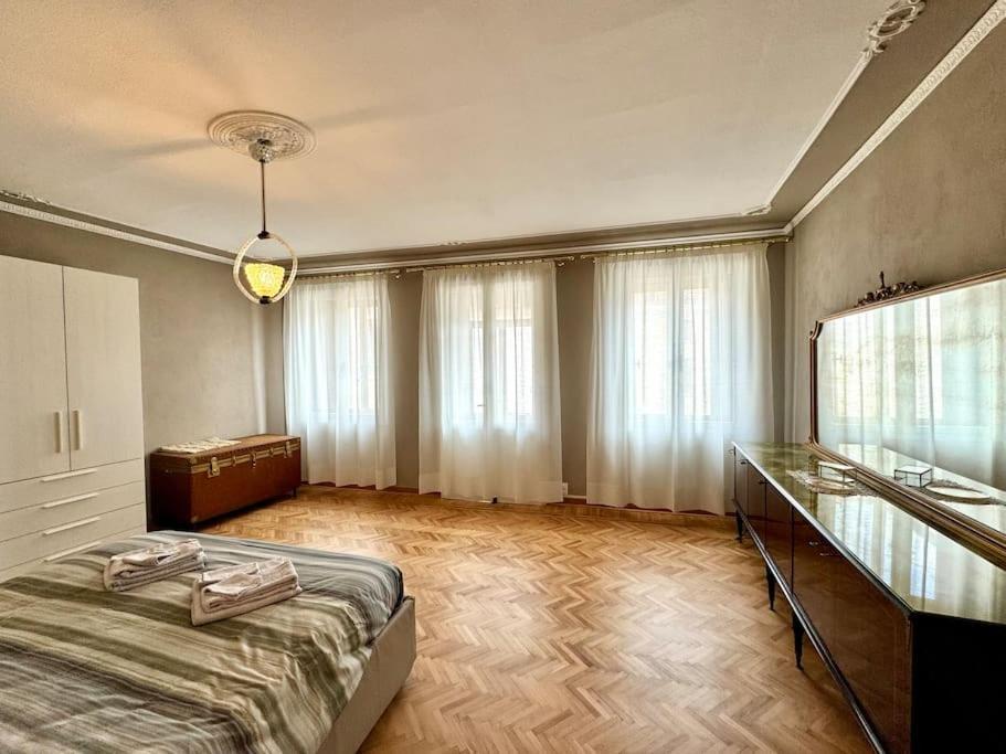Heather'S Home Bassano del Grappa Phòng bức ảnh